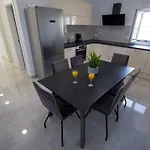Apartment Viola 2 *