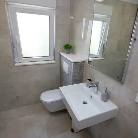 Apartment Viola 2 Apartman